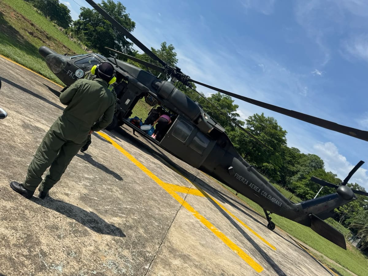 Vía aérea fueron trasladados a Cúcuta los jóvenes que cayeron en un campo minado en el Catatumbo