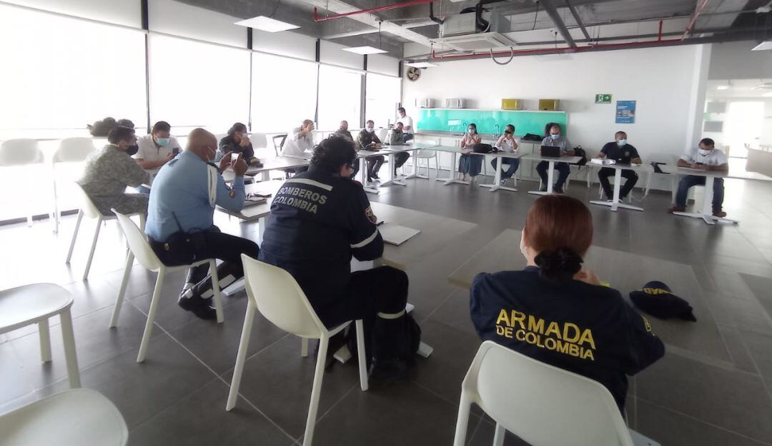 Reunión para solucionar problemática de embarcadero en Bocagrande