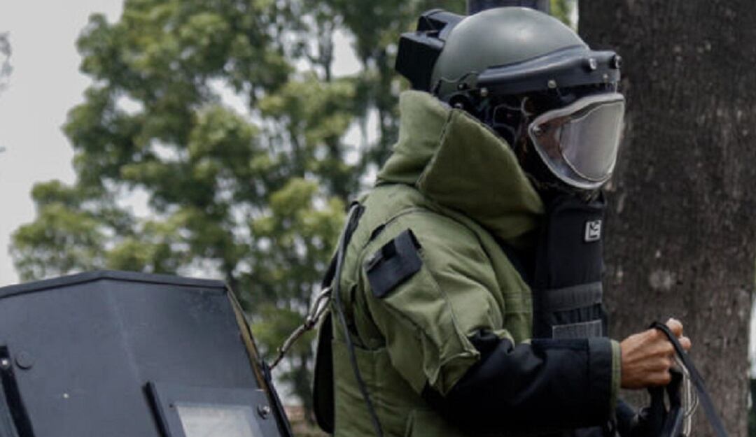 Personal antiexplosivo