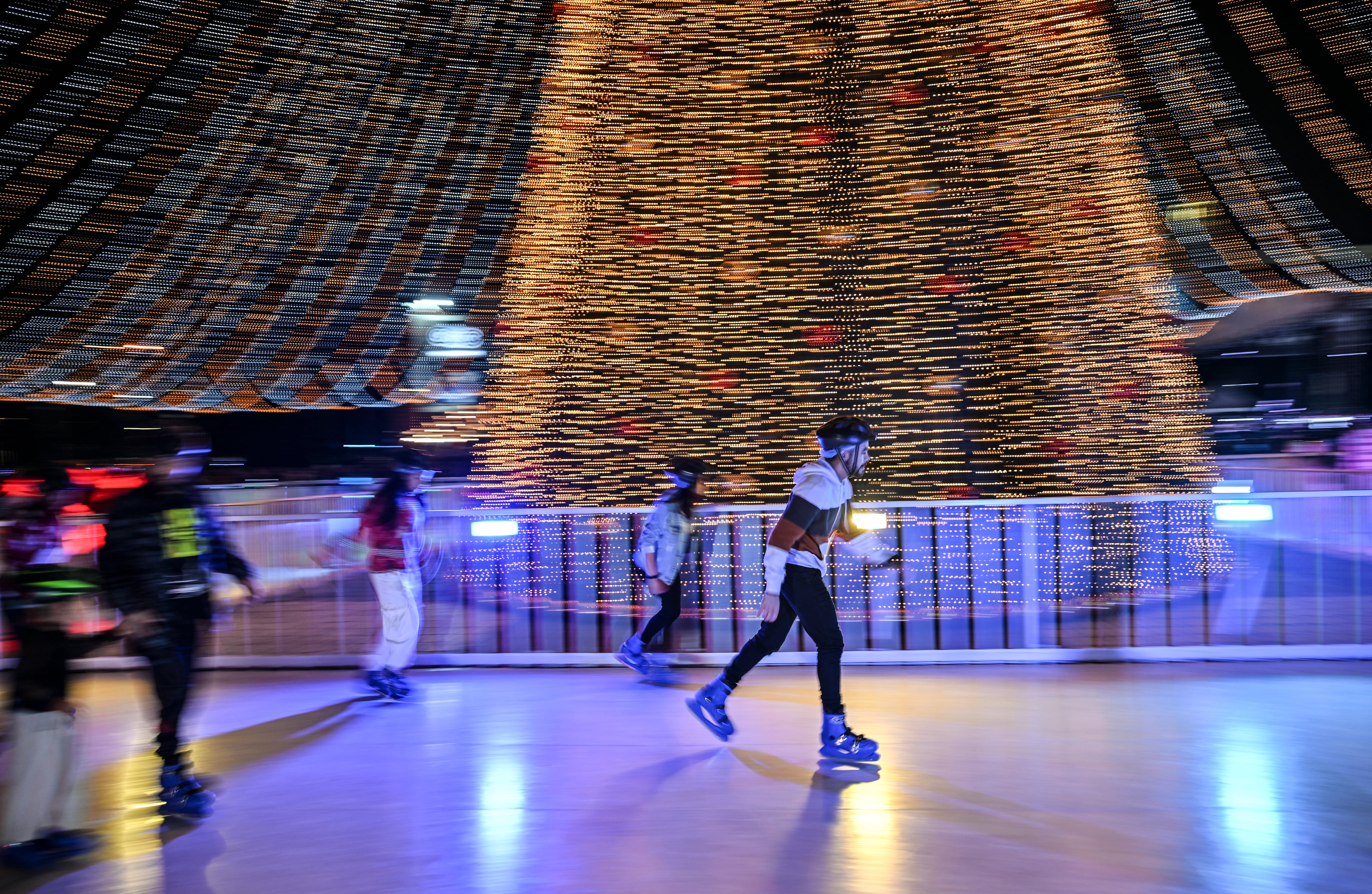 Pista de hielo en Bogotá. (Foto de JUAN BARRETO/AFP vía Getty Images)