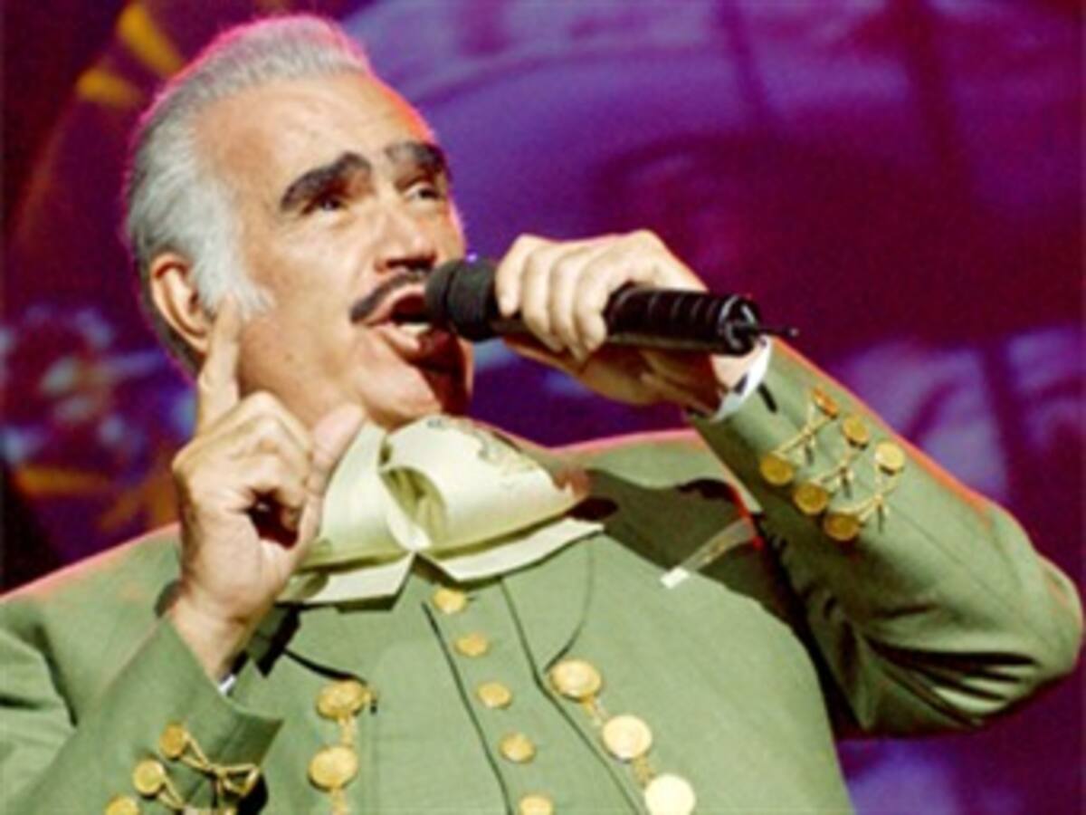 Vicente Fernández anuncia que el 15 de diciembre en Jalisco dará su último concierto