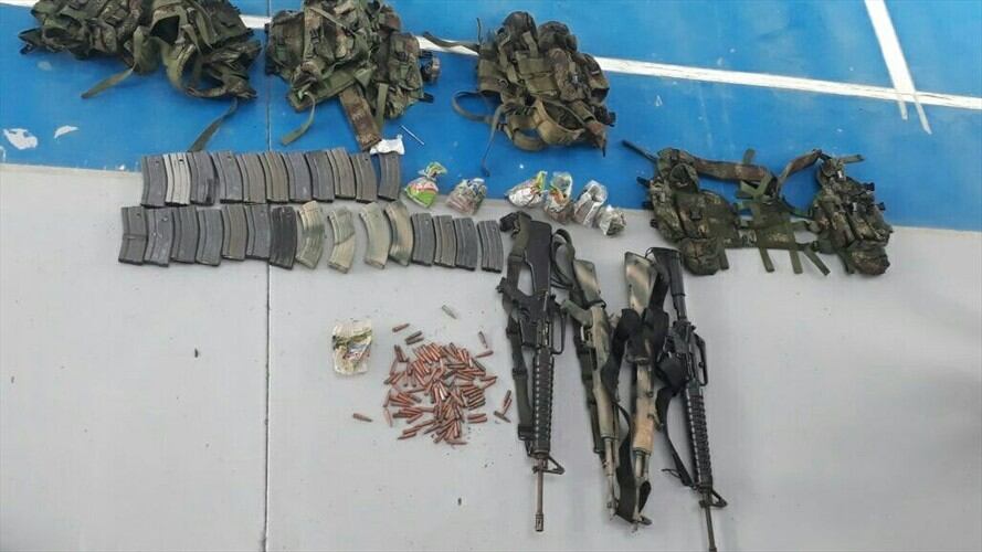 Indígenas incautan fusiles de fabricación rusa y estadounidense en Cauca. Foto: Acin