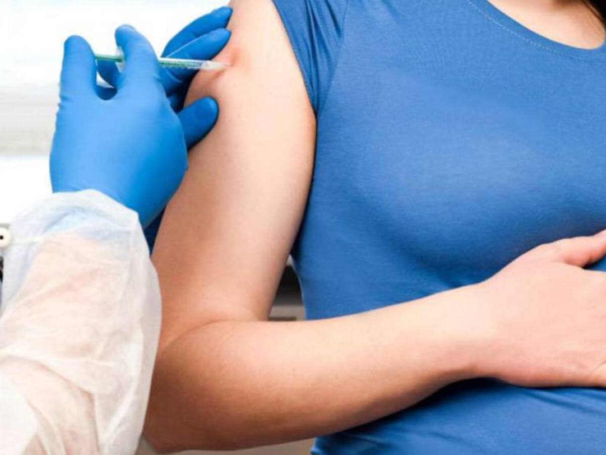 Jornada especial de vacunación para madres gestantes en Armenia