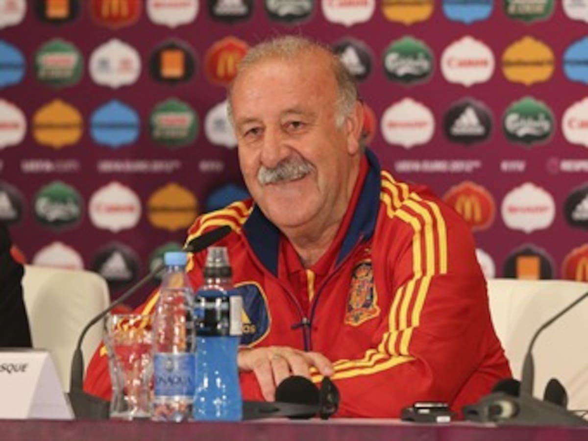 Del Bosque no revela sus cartas pero aseguró que jugara con tres delanteros