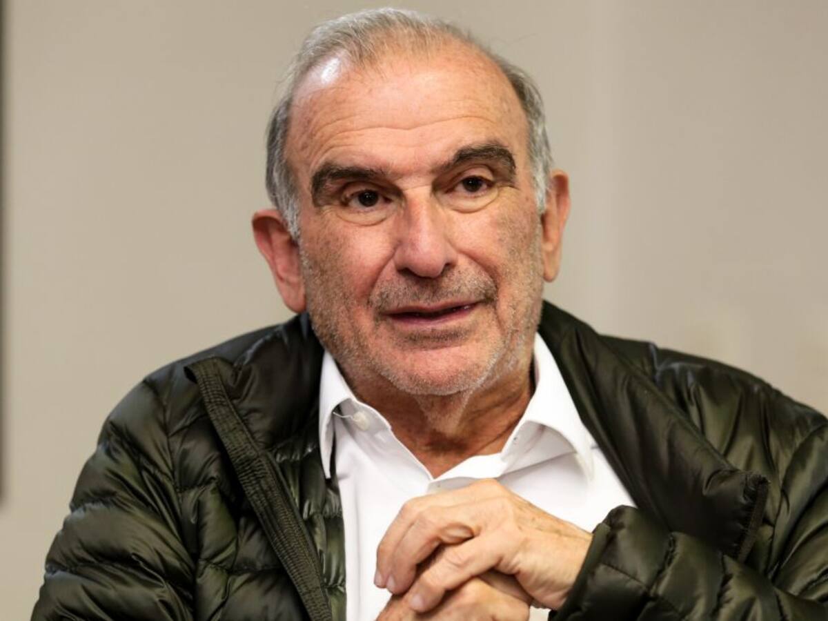 Humberto de la Calle: "Hay un descontrol completo en el territorio"