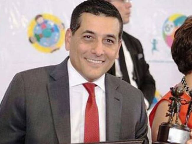 El mandatario de Bolívar Dumek Turbay recibió premio como gobernador más pilo de Colombia
