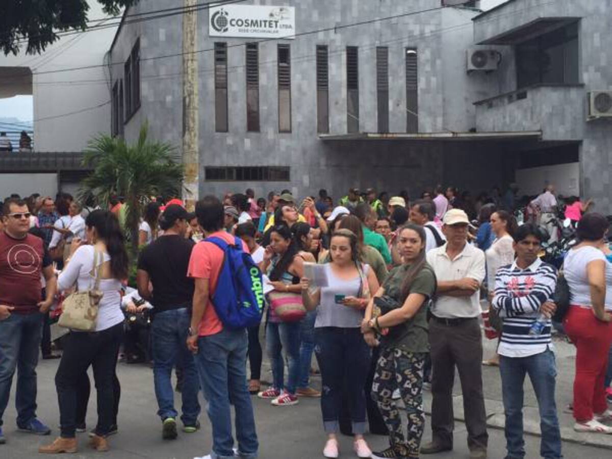 Cerca de 2000 docentes marcharon desde la Plaza de Bolívar hasta Cosmitet