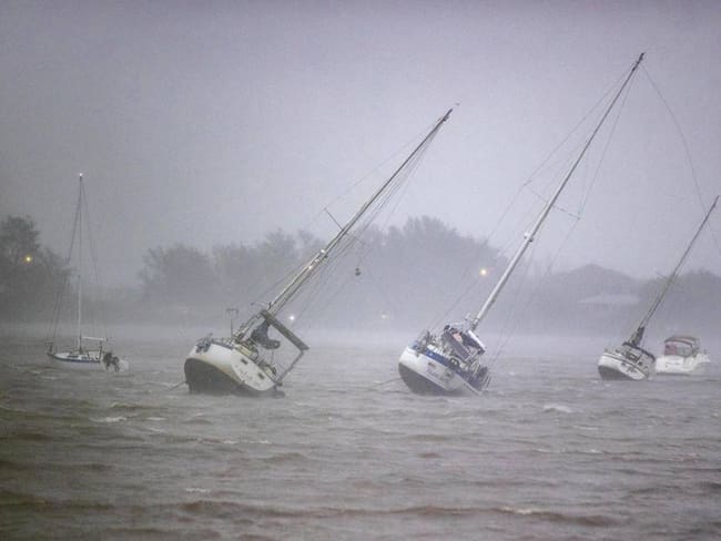 Huracán Ian, de categoría 4, tocó tierra en Florida