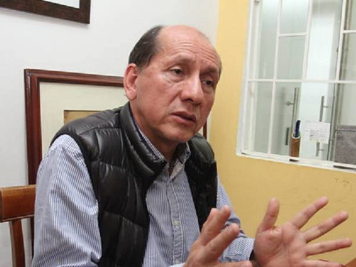 ¿Llegará solo el general (r) Mendieta a la campaña de Vargas Lleras?