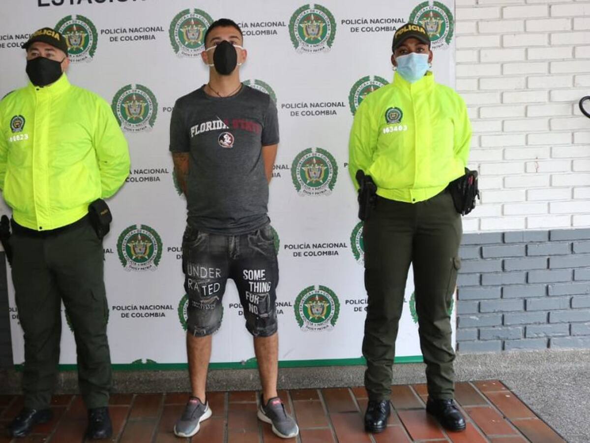 Policía captura a presunto ladrón de conductores en los semáforos de Cali