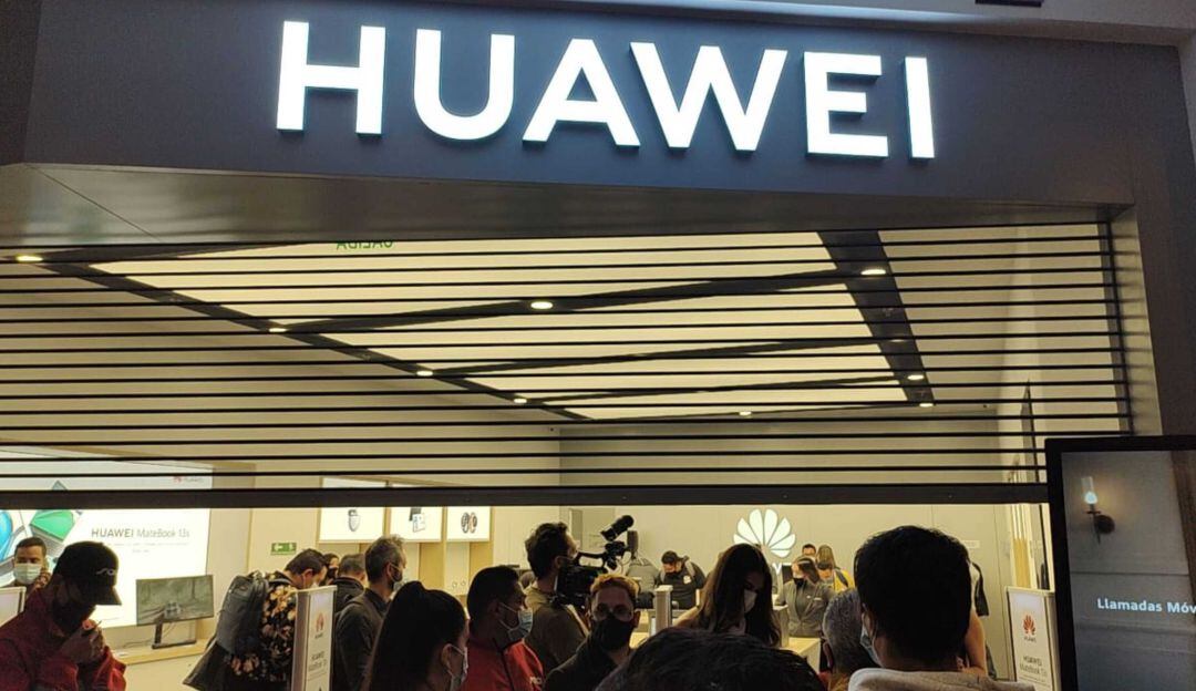  Tienda de Experiencia, ubicada en el Centro Comercial Plaza Central, en Bogotá