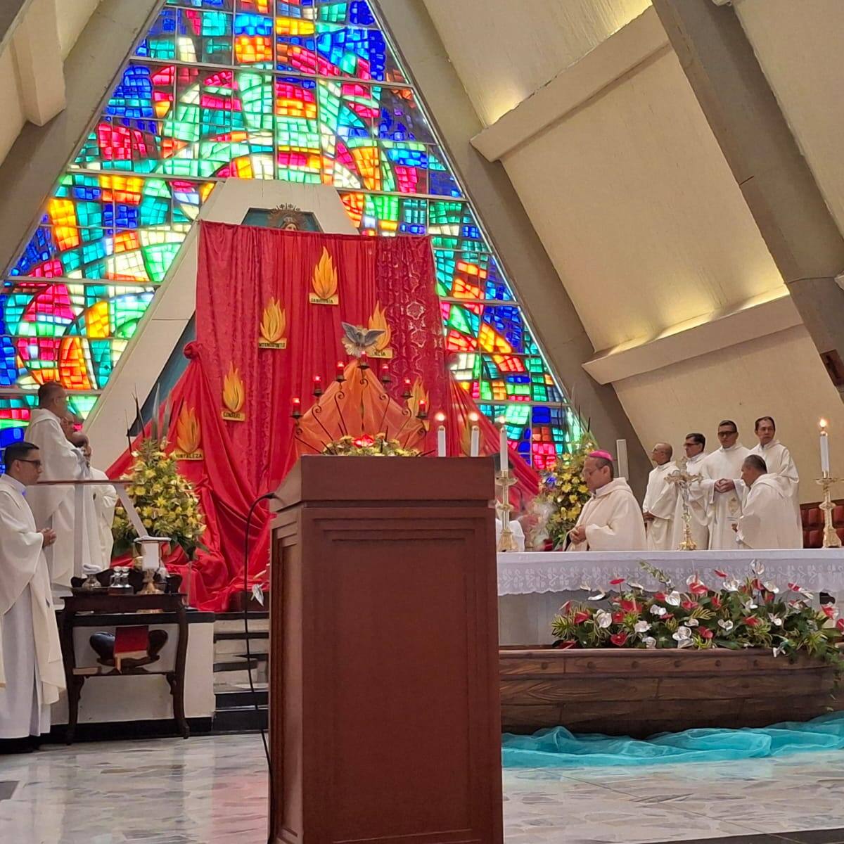 El llamado es a desarmar el corazón: Obispo de la Diócesis de Armenia