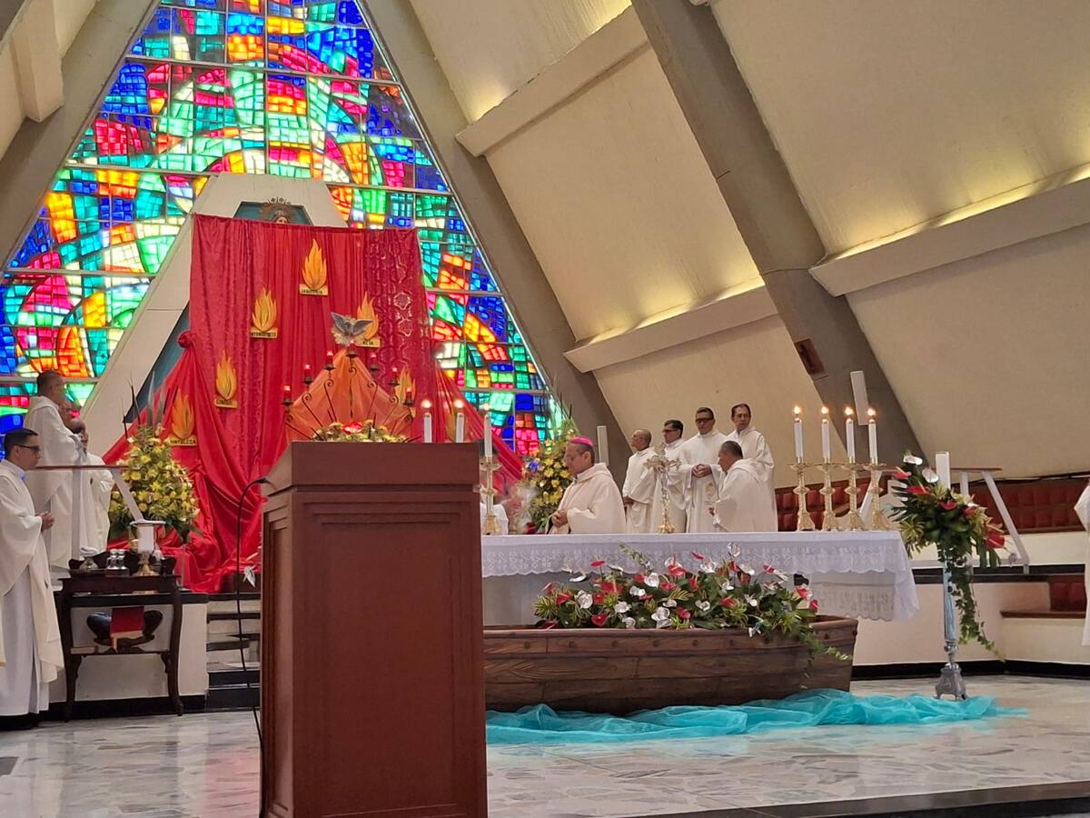 El llamado es a desarmar el corazón: Obispo de la Diócesis de Armenia