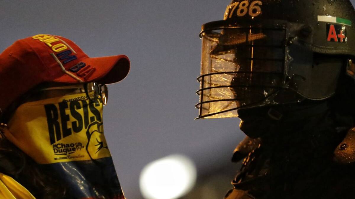 En 24 horas comandante de Policía deberá presentar excusas a manifestantes