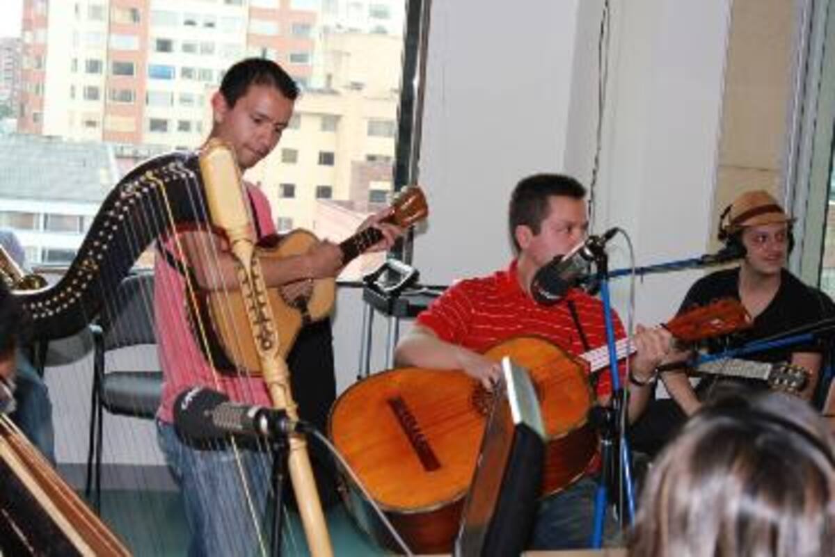 Invitados musicales a La Ventana del 1 de abril.