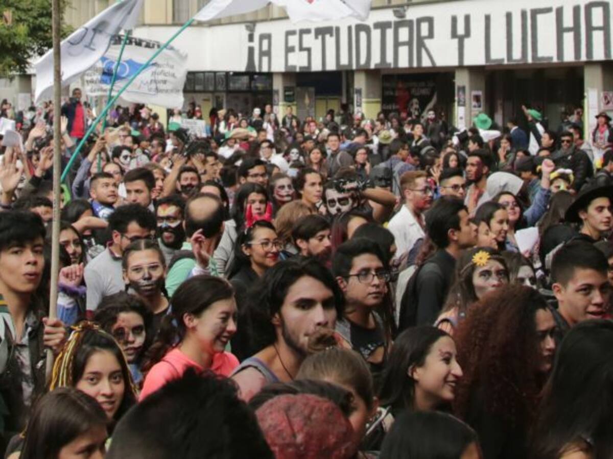 Estudiantes aceptan retomar mesa de diálogo con el gobierno