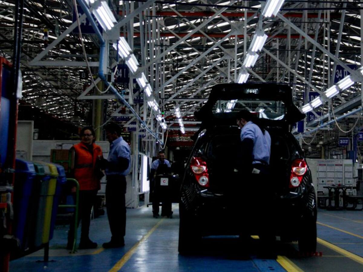 Concesionarios van regresando lentamente a sus actividades en el país