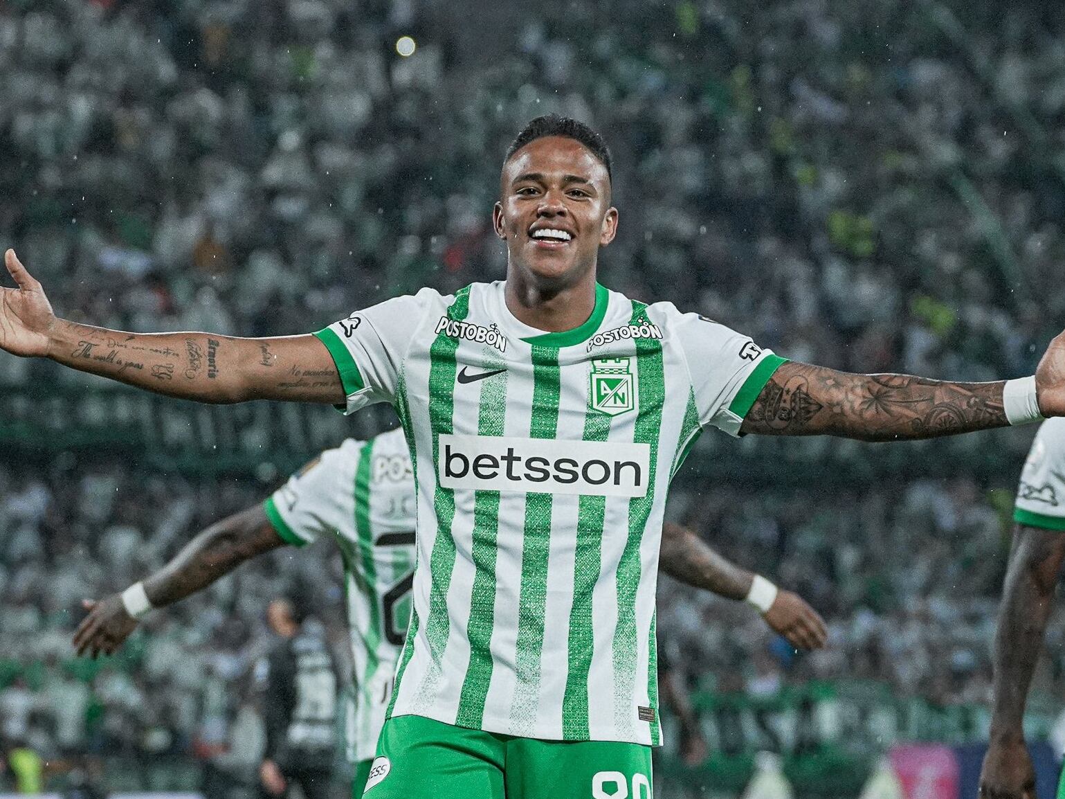 Juan Manuel Zapata festeja su gol ante el Once Caldas / Twitter: @nacionaloficial.