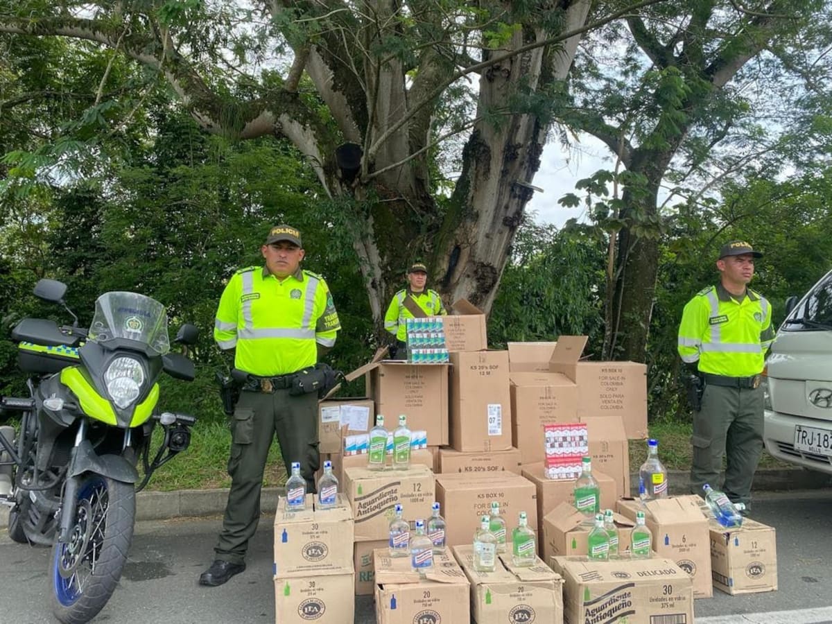 Policía en Manizales incautó 181 botellas de licor adulterado