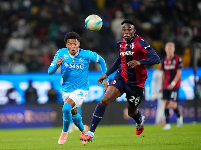 Jhon Janer Lucumí jugó los 90 minutos de la final de la Supercopa de Italia. (Photo by Jose Breton/Pics Action/NurPhoto via Getty Images)