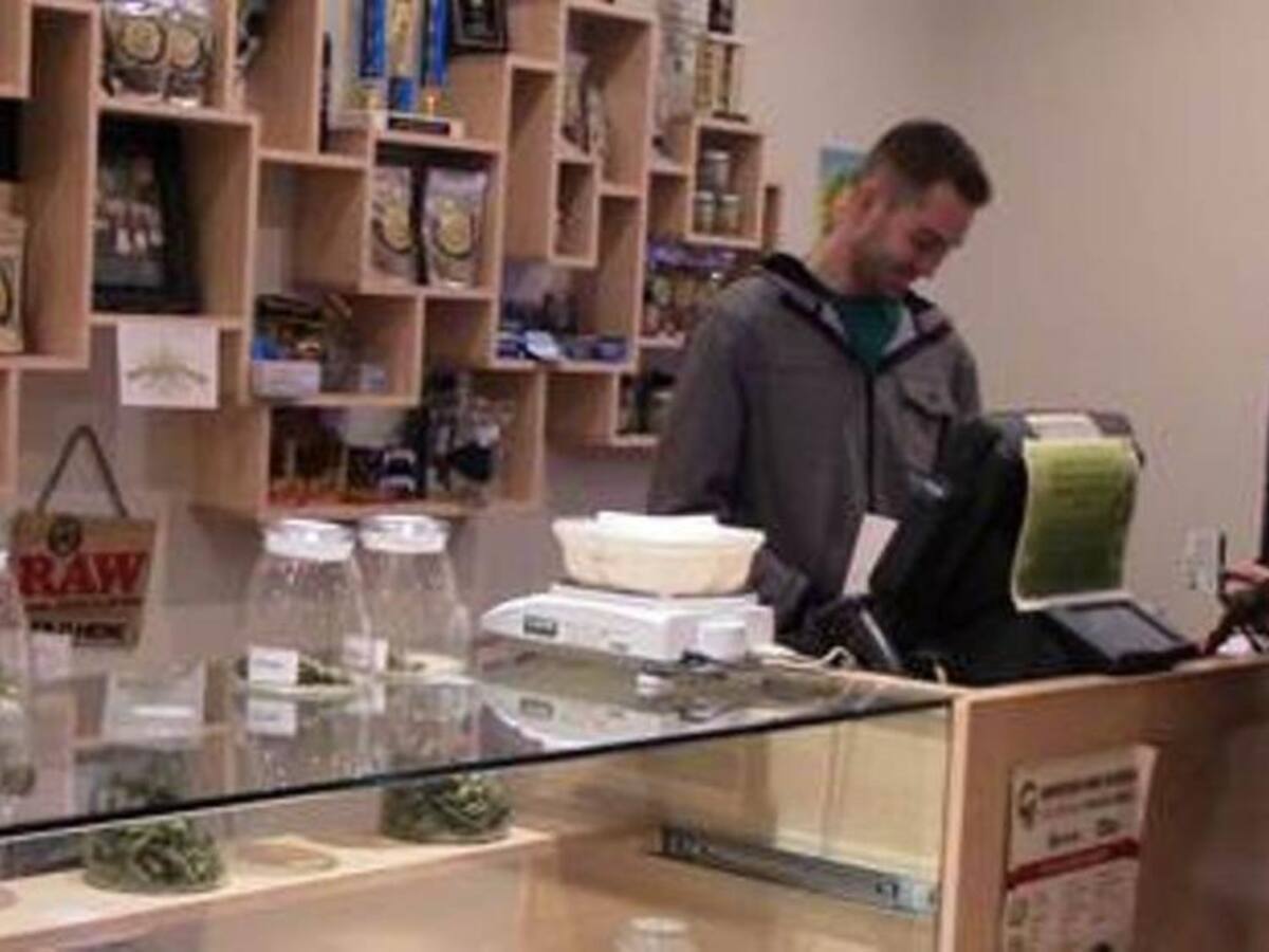 Ventas del comercio en enero presentaron un retroceso