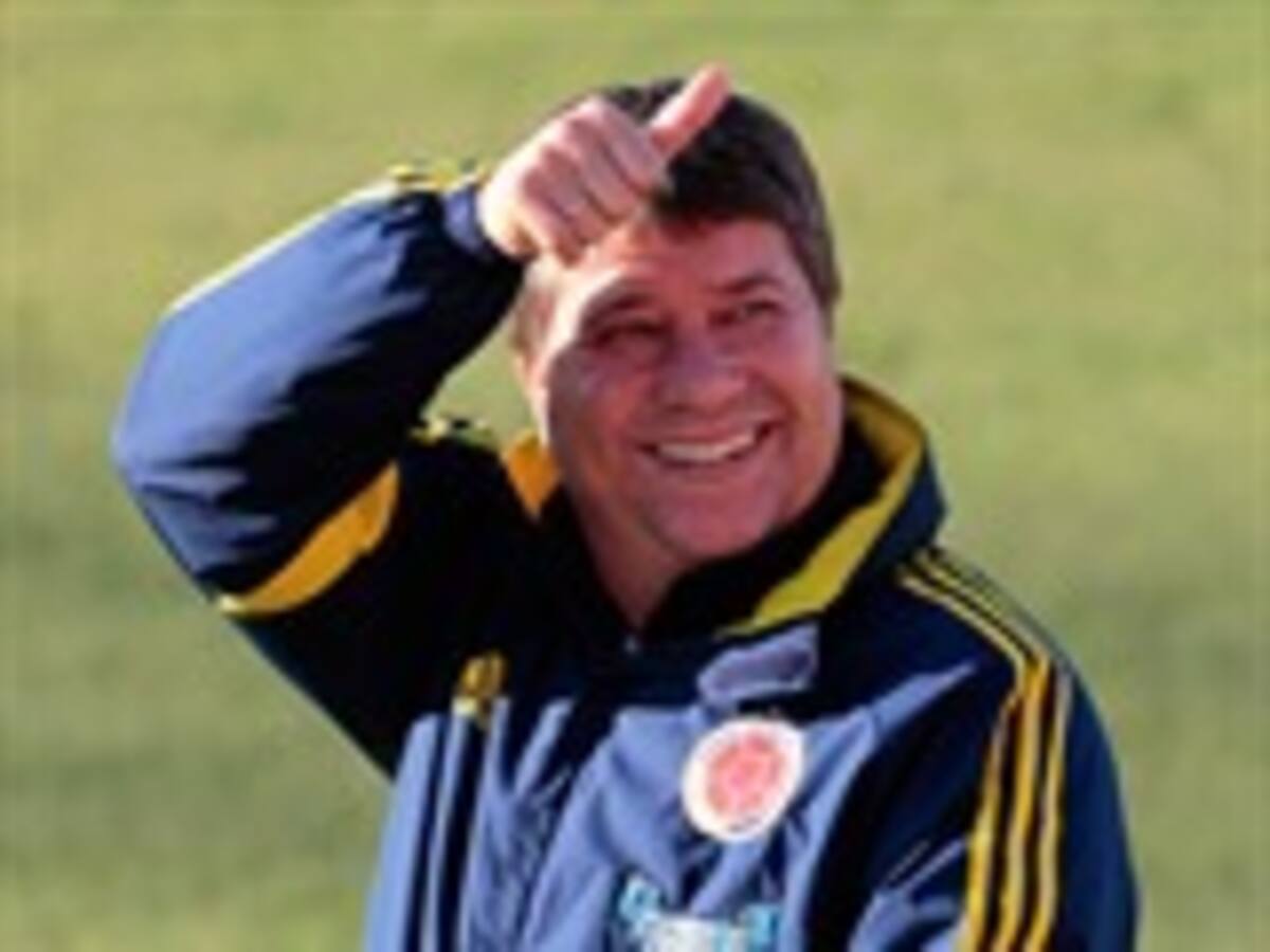 'Se dirigió bien al equipo en el primer periodo, pero mal en el segundo', 'Bolillo' Gómez