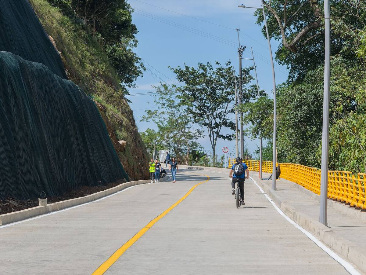 Ya está habilitada la nueva vía de acceso al Aeromatecaña por el barrio Gilberto Peláez