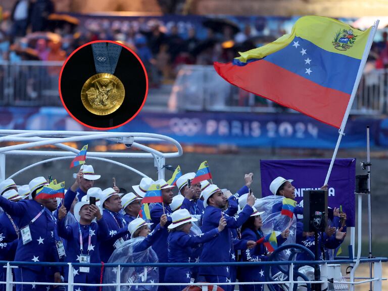 Atletas venezolanos durante la ceremonia de inauguración de los Olímpicos de París y al lado una medalla de oro (Fotos vía Getty Images)
