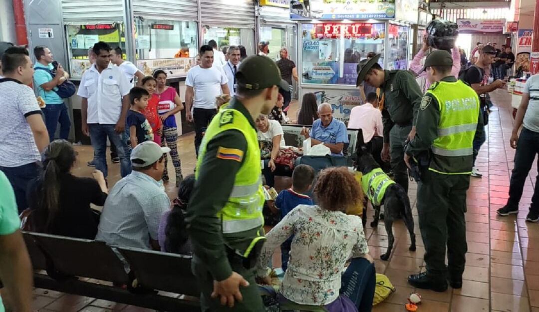 Pasajeros en la terminal de Cúcuta