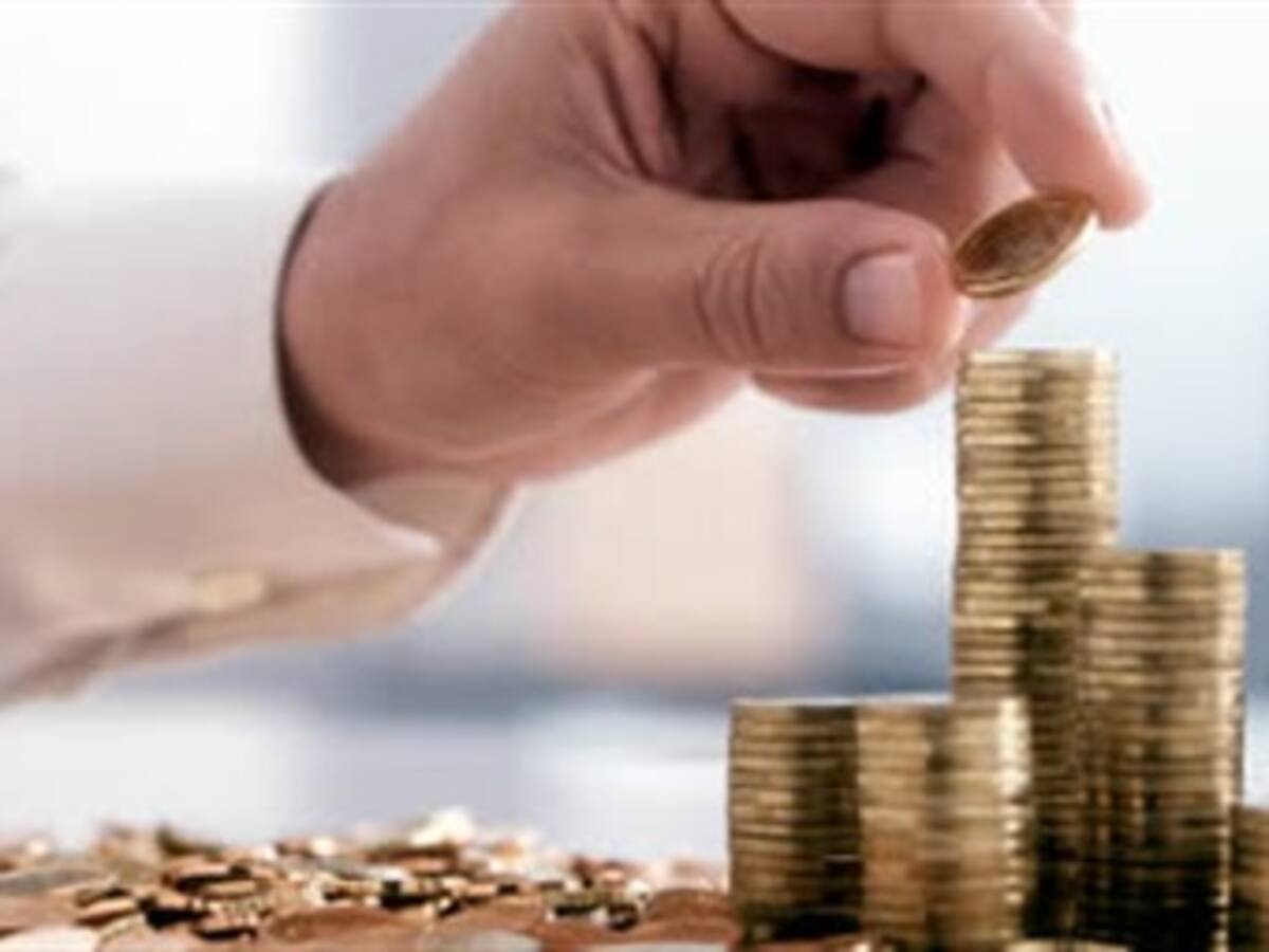 Gobierno aprobó U$640 de viáticos diarios para empleados que ganan más de 10 millones