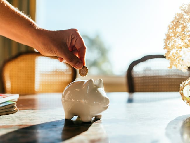 Decreto sobre servicios postales de pago abre debate por la protección del ahorro en Colombia