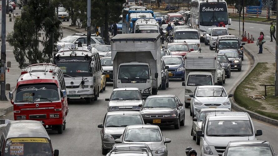 SOAT 2023: Estos son los vehículos, que no son motos, que tendrán descuento del 50% // Foto: Colprensa