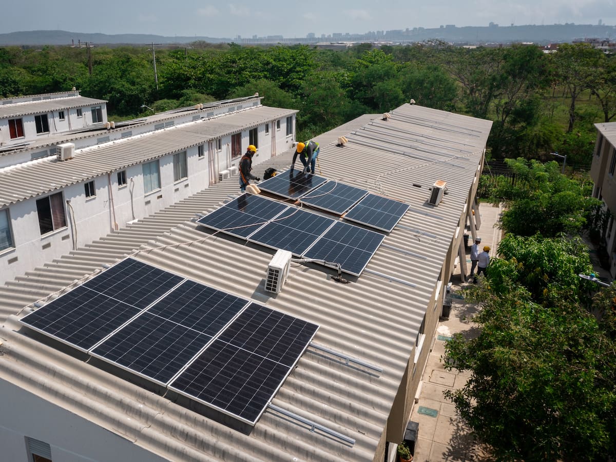 En Barranquilla inicia ‘Colombia Solar’, programa que busca llevar paneles solares a varias familias