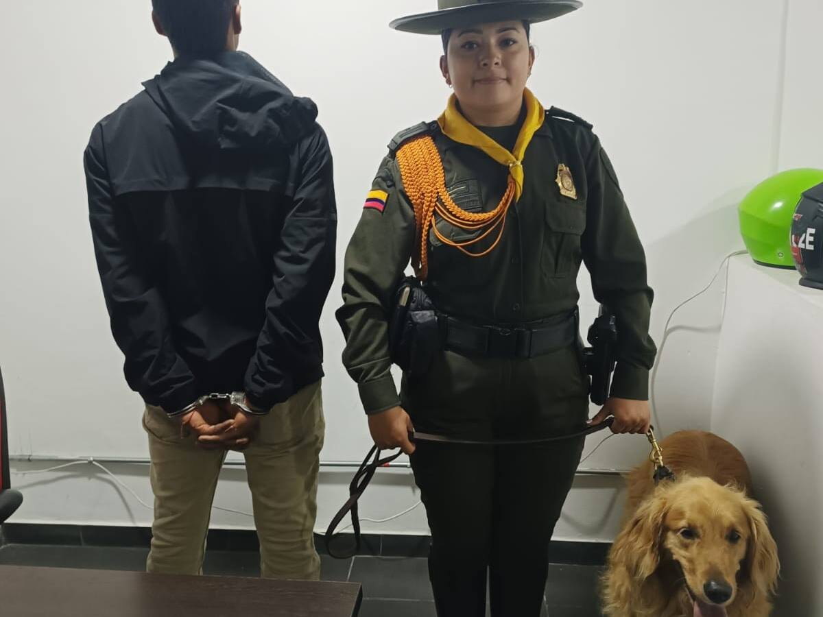 Gracias al olfato de un perro un hombre fue capturado con drogas en Manizales