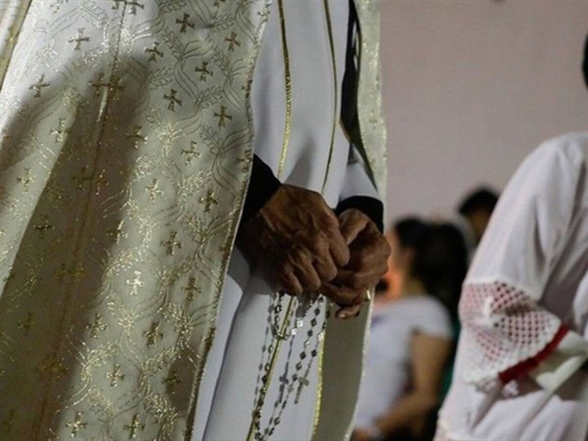 Corte ordena a la iglesia entregar información de sacerdotes en investigaciones por violencia sexual