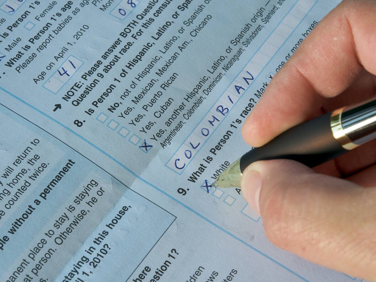 Biden busca incluir latinos o hispanos en lista de razas reconocidas en EE.UU.