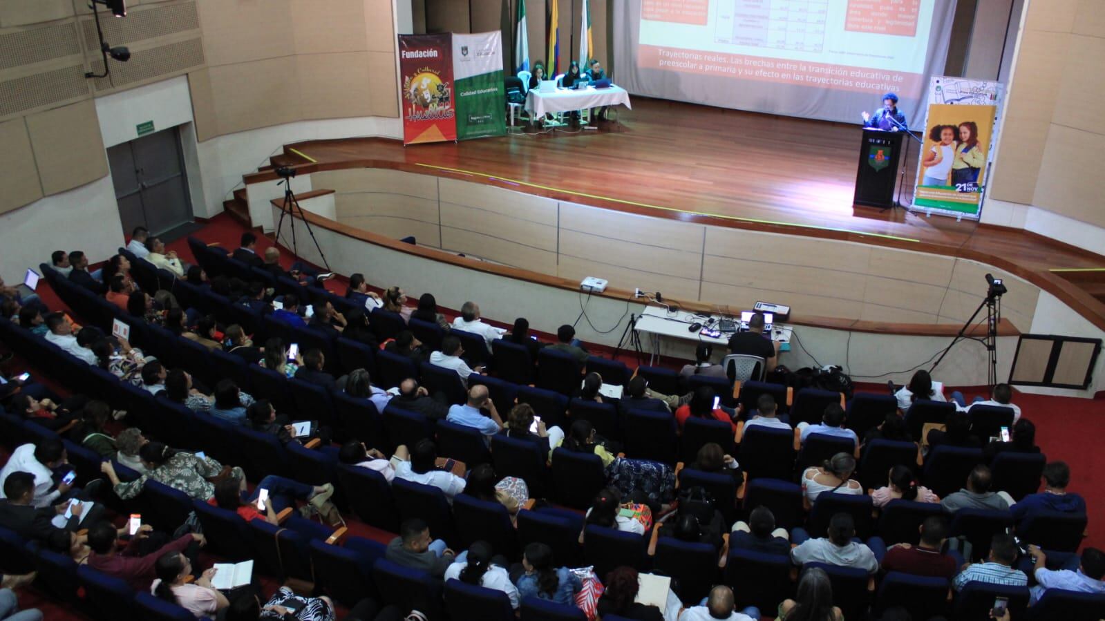 Es así como se adelantó el Foro Educativo Municipal 2023, un escenario que sirve para fortalecer espacios de diálogo y reflexión pedagógica desde la diversidad con el objetivo de ofrecer a los estudiantes una educación pertinente, contextualizada, inclusiva y diversa.