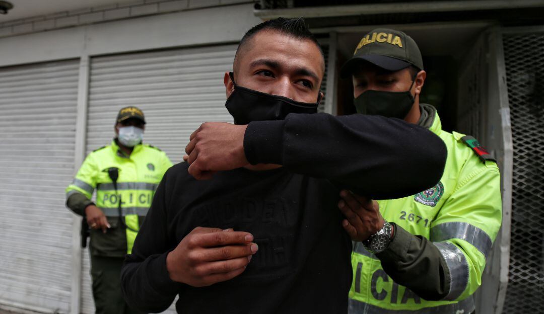 Desde que inició la pandemia, la Policía ha intervenido 128.813 fiestas ilegales.