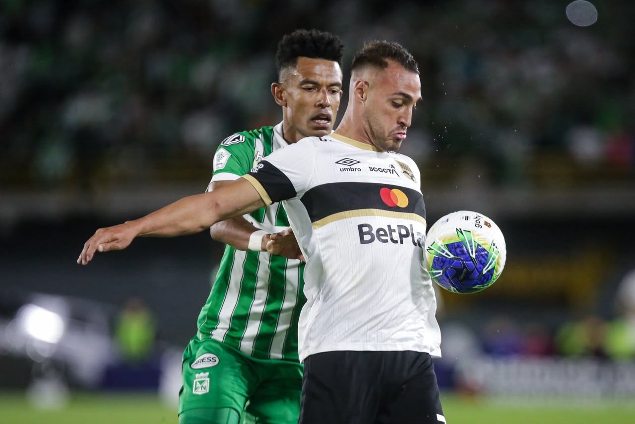 Sanguinetti, de frente contra el VAR y Carlos Betancur tras polémicas en Inter de Bogotá vs Nacional / Colprensa