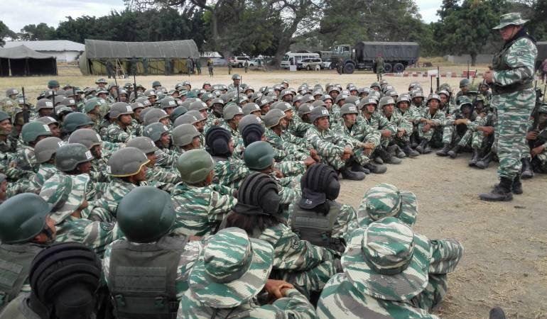 Instrucciones de ejercicios militares.