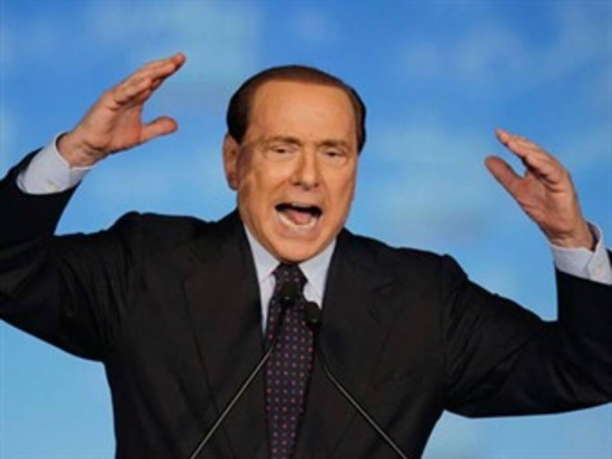 Berlusconi arremete contra justicia italiana