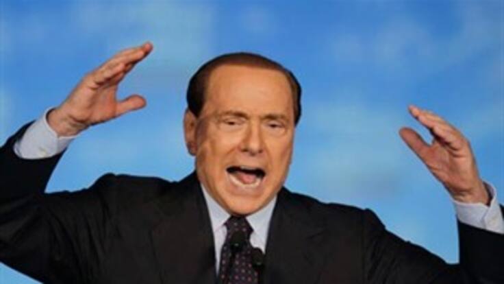 Berlusconi arremete contra justicia italiana