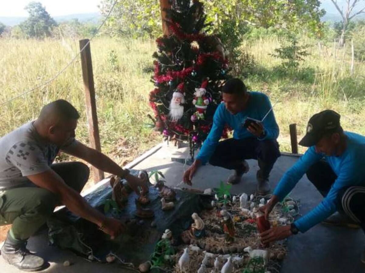 La Navidad se viste de camuflado y paz