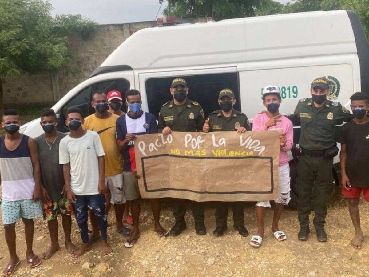 Policía realizó campaña para motivar la sana convivencia en Bolívar