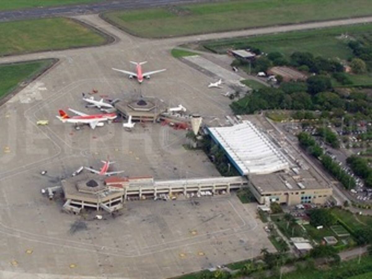 Congestión en Aeropuerto de Cali por cierre de El Dorado