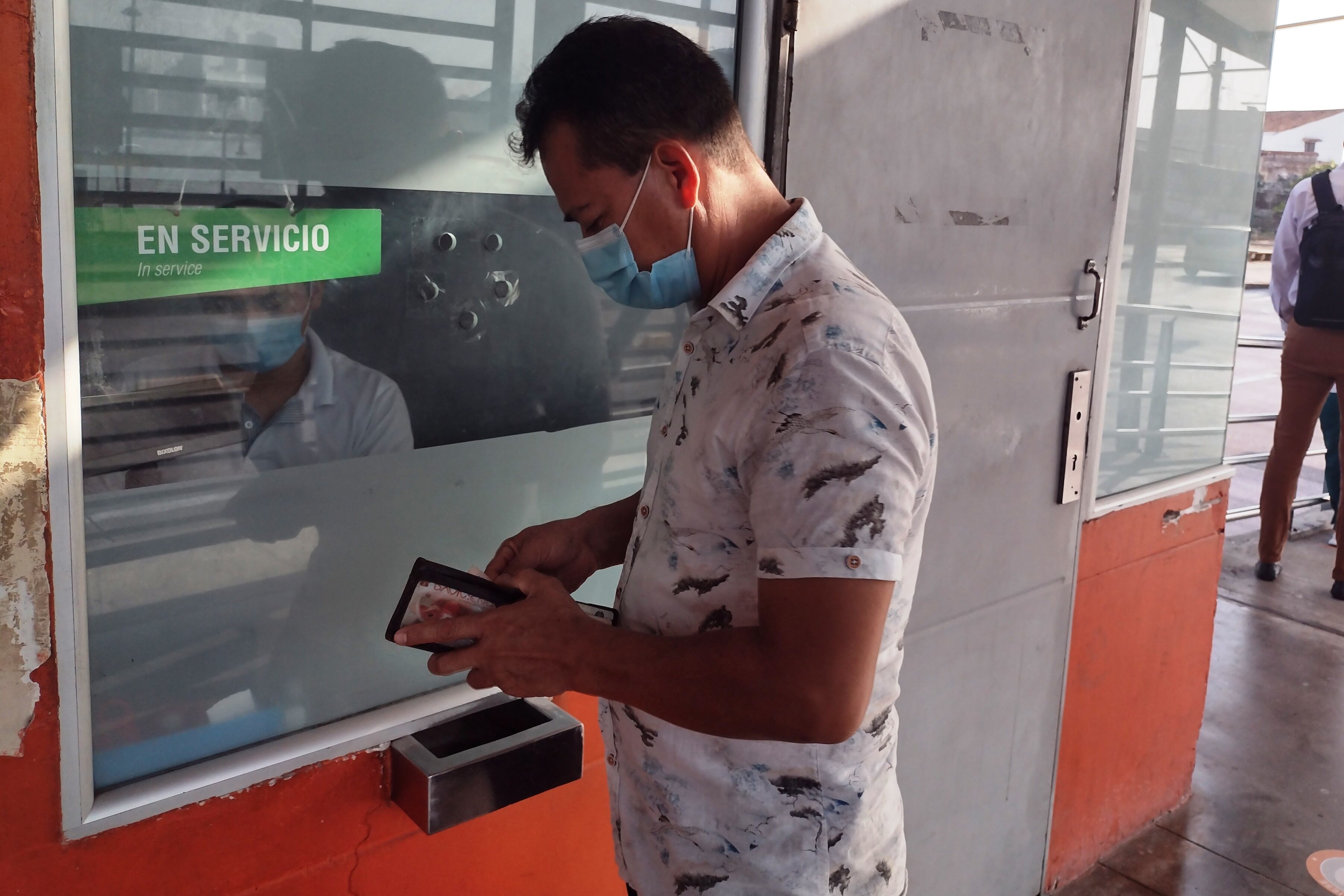 No existe plataforma o aplicación autorizada por Transcaribe para realizar recargas