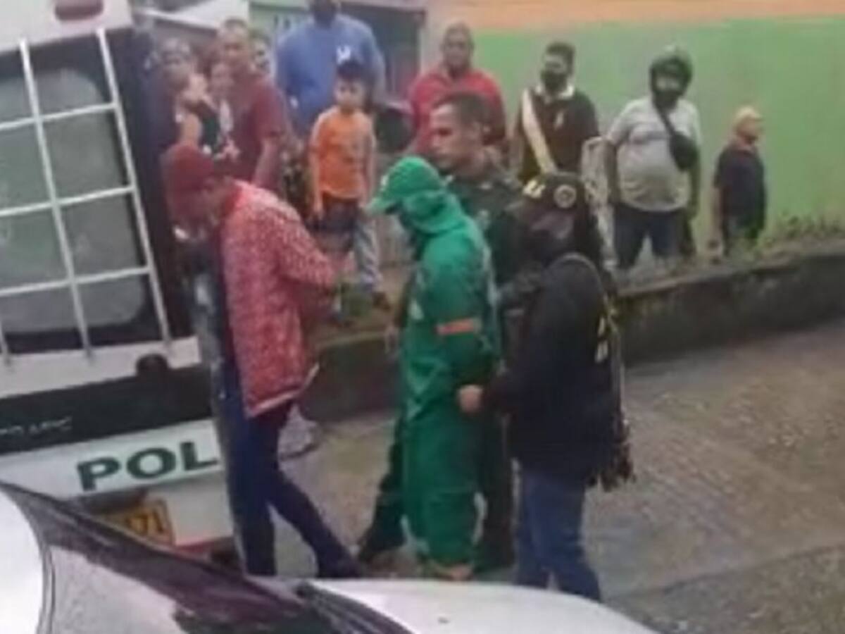 Un militar muerto, otro herido y tres capturados en Armenia