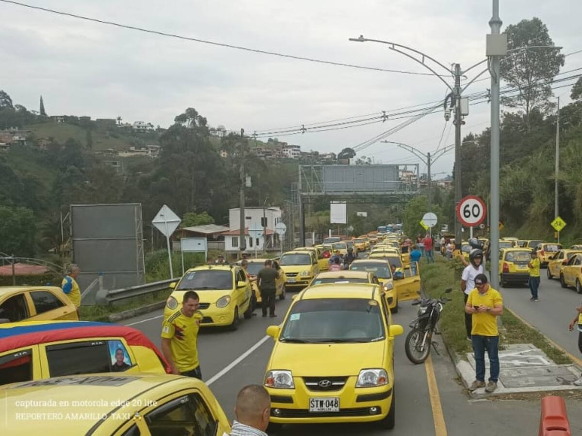 El miércoles habrá protesta de taxistas en Valle de Aburrá: rutas y recorridos