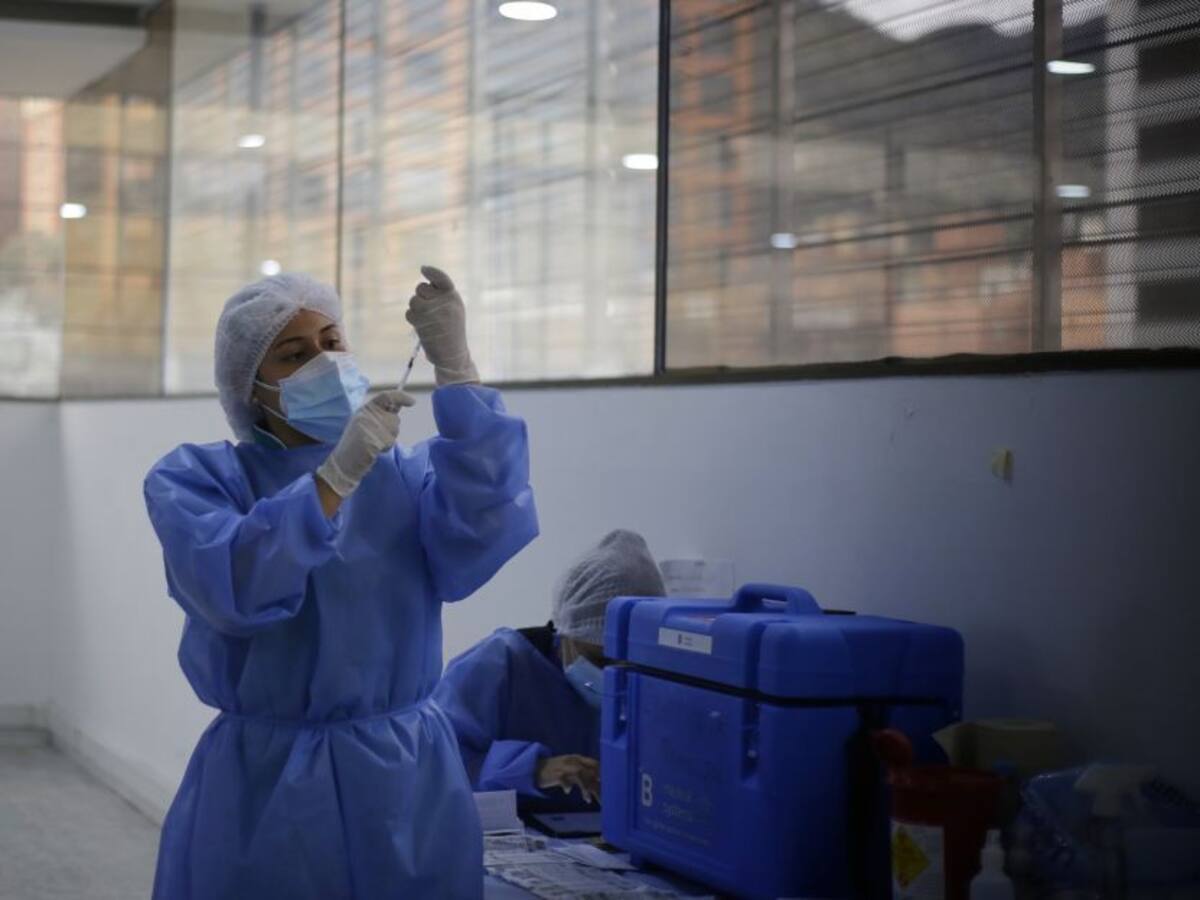 Bogotá cuenta con dosis limitadas de la vacuna marca Moderna