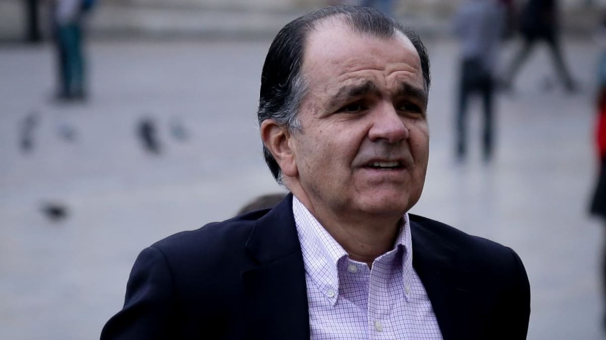 “Hay que estar unidos y sumar fuerzas en un equipo”: Óscar Iván Zuluaga